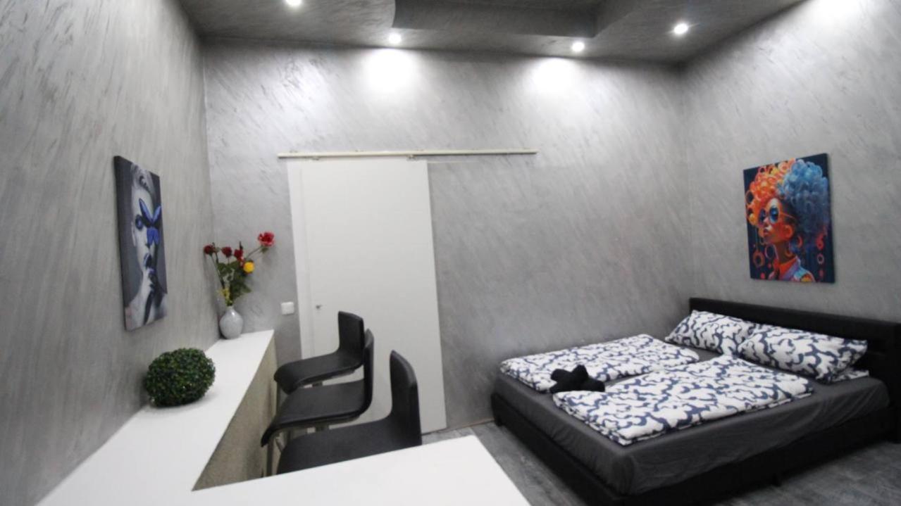 Family Studio In Akh Area Bécs Kültér fotó